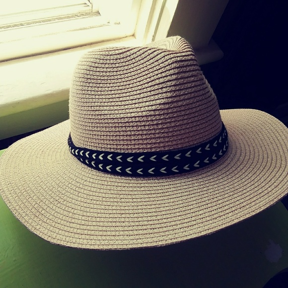 🆕🌿Womens Hat🌿🆕NWOT - Picture 2 of 7